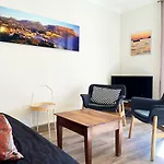 Apartament Le 13 *