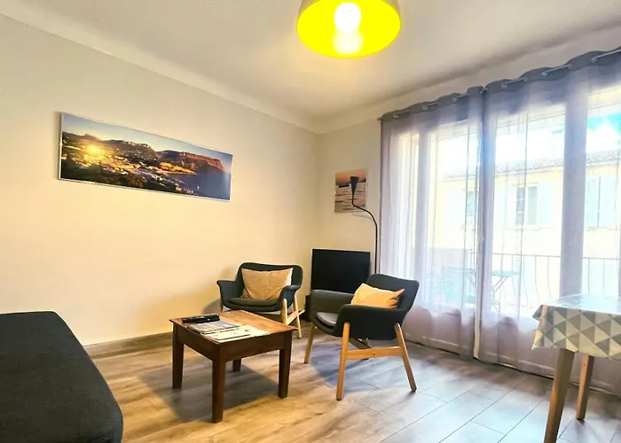 Le 13 Apartman *