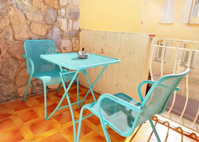 Apartman Le 13 *